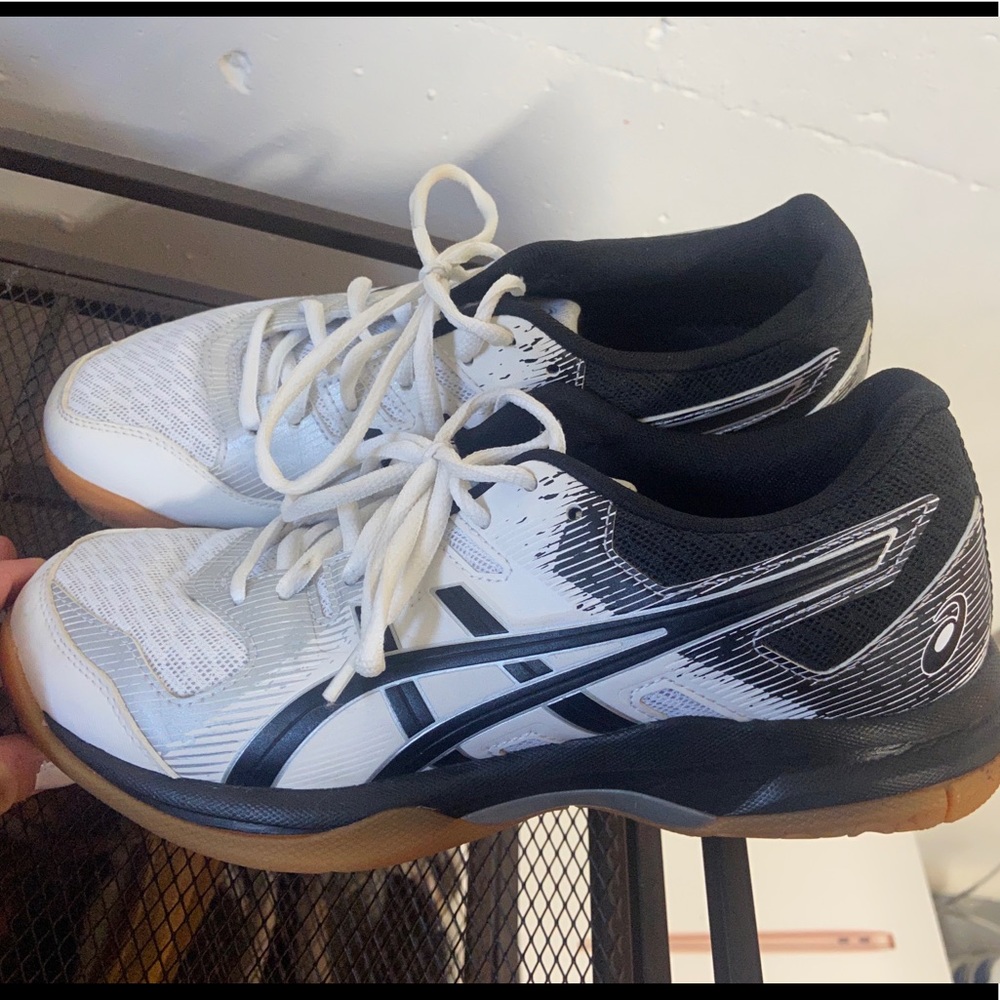 Asics upcourt volleyball shoes